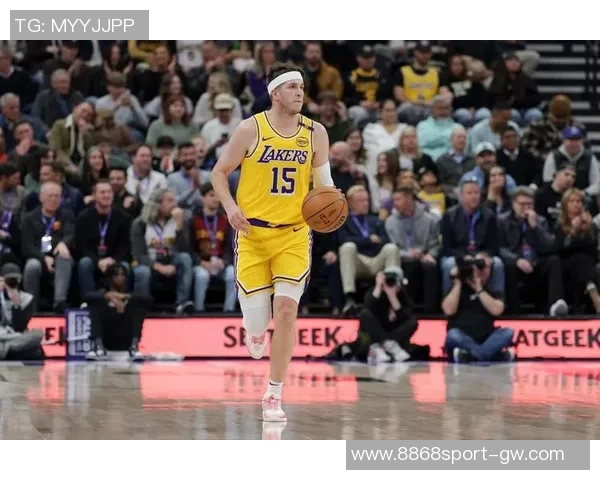 贝弗利认为快船应保留鲍威尔和米尔斯比尔更适合替补角色