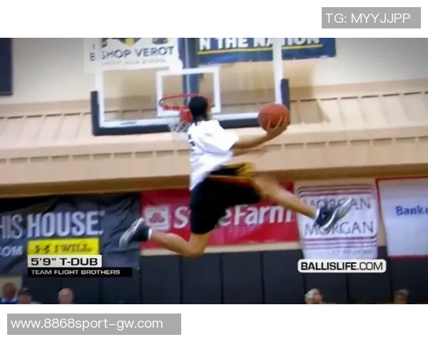 马祖拉质疑球员表现小乔丹四天前还在街头如今回扣篮引发热议